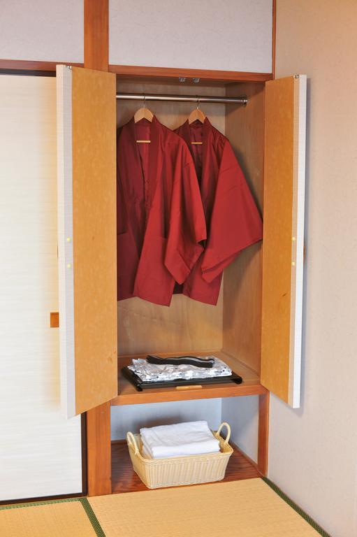 Onsen Hostel Hinoemi Atami  Bilik gambar